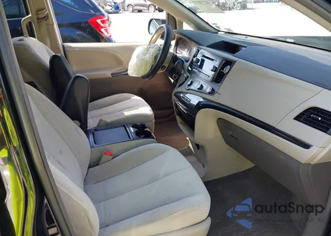 2011 Toyota Sienna Le V6 z USA, uszkodzony, nr VIN 5TDKK3DC8BS162418